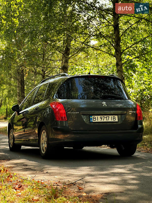 Универсал Peugeot 308 2012 в Лубнах