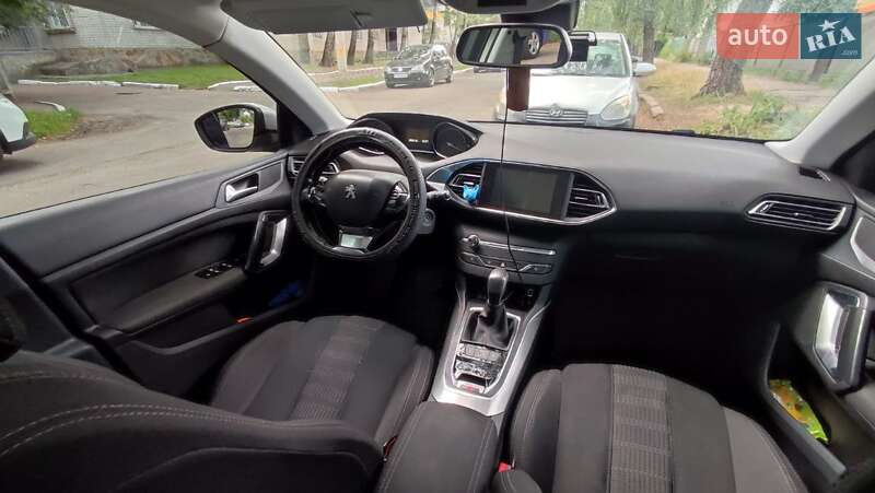 Універсал Peugeot 308 2016 в Чернігові