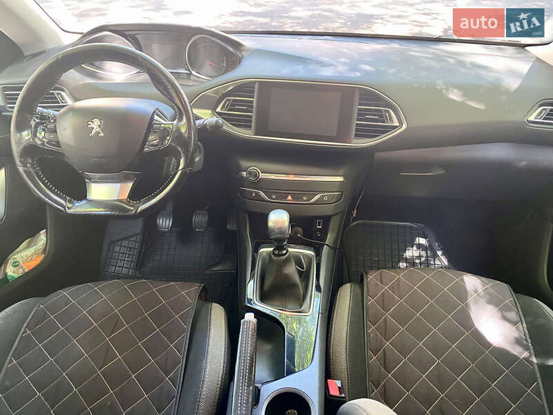 Универсал Peugeot 308 2016 в Одессе фото 12 Универсал Peugeot 308 2016 в Одессе