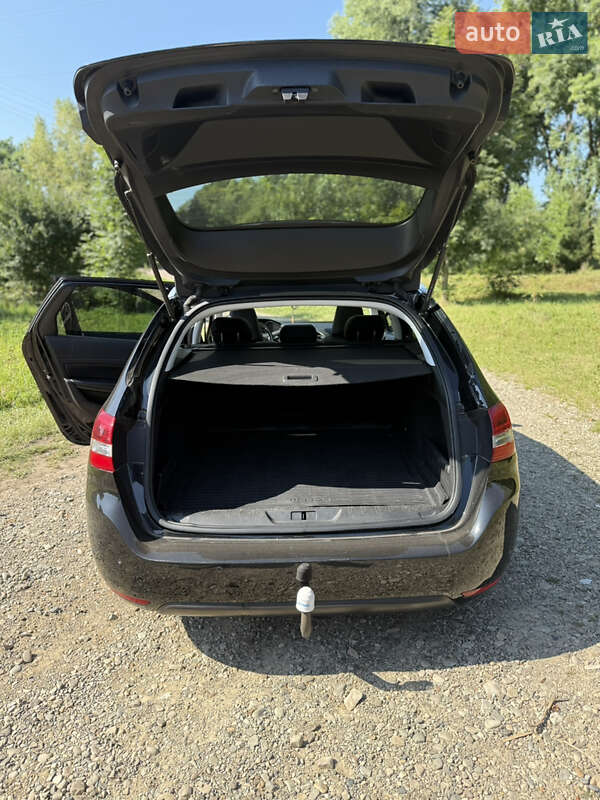 Універсал Peugeot 308 2015 в Жидачові