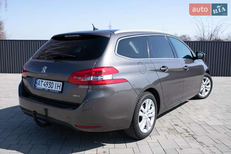 Универсал Peugeot 308 2015 в Брошневе-Осаде