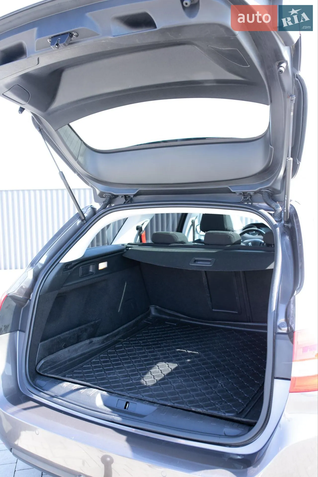 2015 Peugeot 308 - мініатюра 28