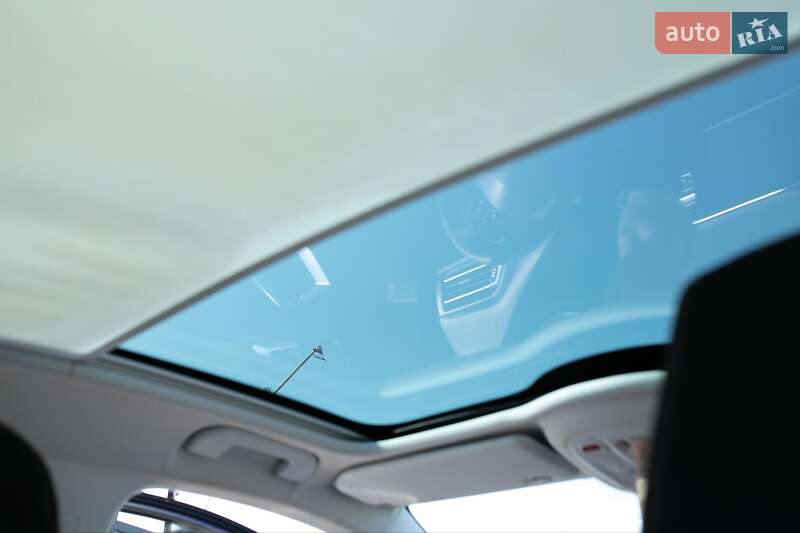 Универсал Peugeot 308 2015 в Брошневе-Осаде