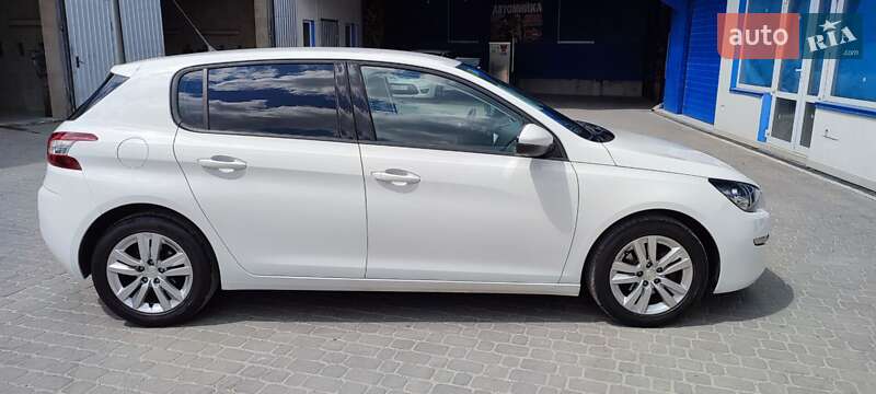Peugeot 308 2015