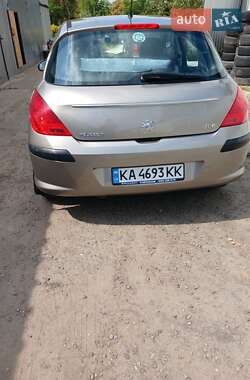 Хэтчбек Peugeot 308 2012 в Киеве
