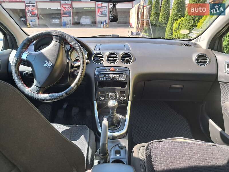 Хетчбек Peugeot 308 2011 в Вараші фото 8 Хетчбек Peugeot 308 2011 в Вараші