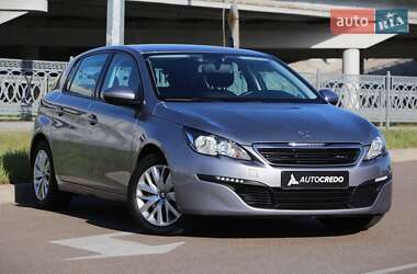 Хэтчбек Peugeot 308 2015 в Киеве