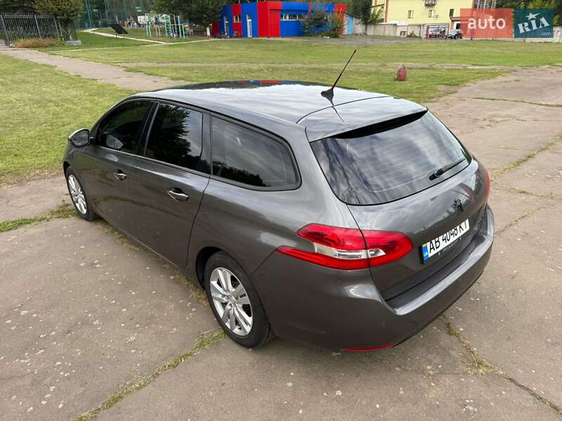 Універсал Peugeot 308 2016 в Ладижині