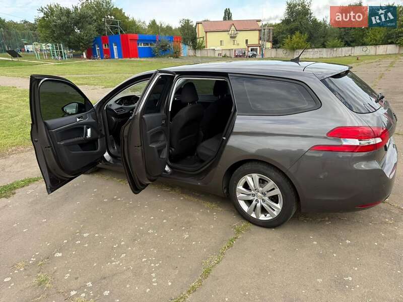 Універсал Peugeot 308 2016 в Ладижині