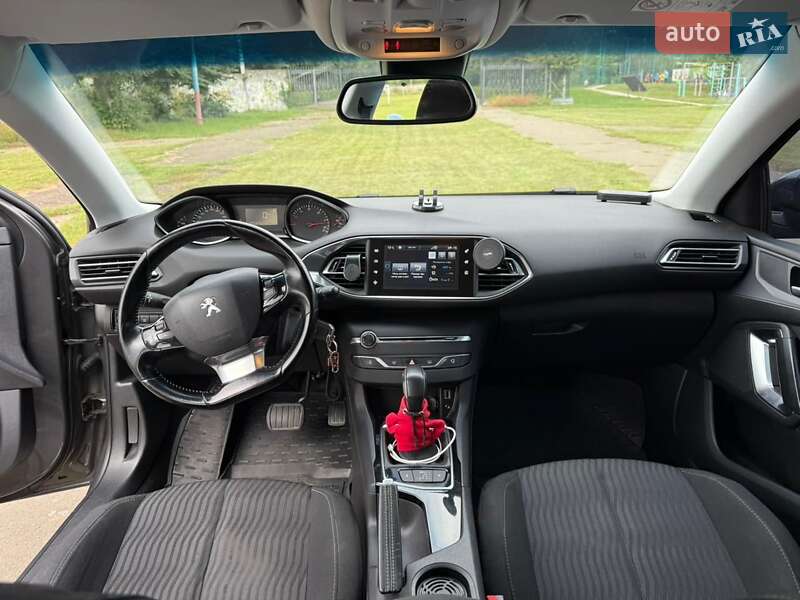 Універсал Peugeot 308 2016 в Ладижині