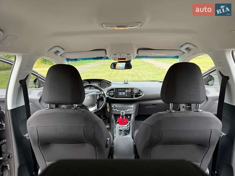 Універсал Peugeot 308 2016 в Ладижині