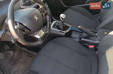 Универсал Peugeot 308 2015 в Чернигове