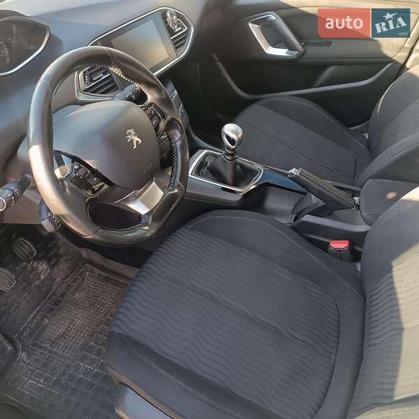 Универсал Peugeot 308 2015 в Чернигове фото 11 Универсал Peugeot 308 2015 в Чернигове