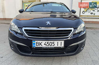 Универсал Peugeot 308 2015 в 