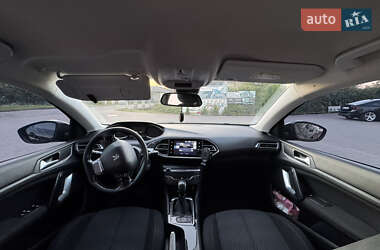 Универсал Peugeot 308 2015 в 