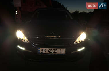 Универсал Peugeot 308 2015 в 