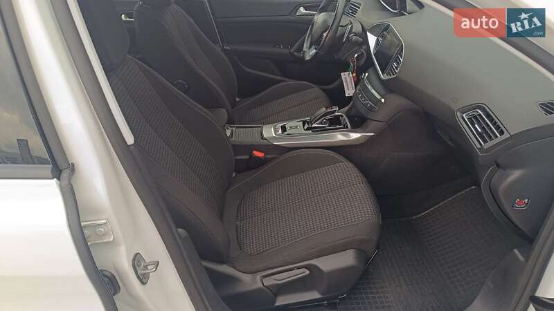 Хэтчбек Peugeot 308 2020 в Киеве фото 6 Хэтчбек Peugeot 308 2020 в Киеве