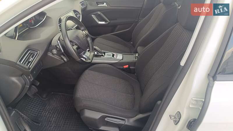 Хэтчбек Peugeot 308 2020 в Киеве фото 12 Хэтчбек Peugeot 308 2020 в Киеве