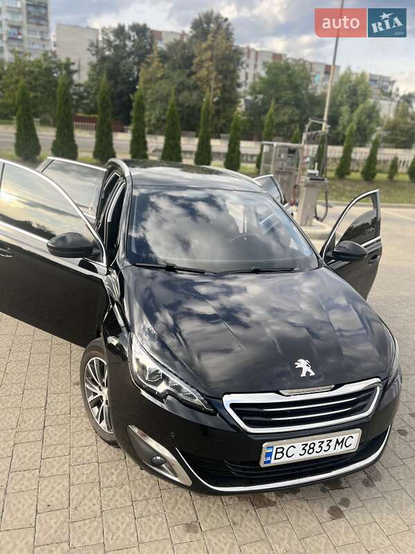 Універсал Peugeot 308 2017 в Дрогобичі