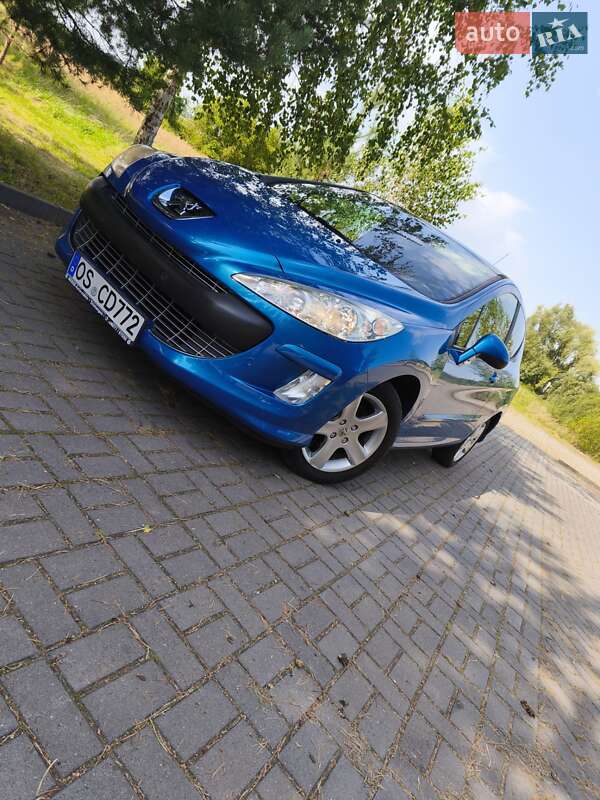 Хетчбек Peugeot 308 2008 в Дрогобичі