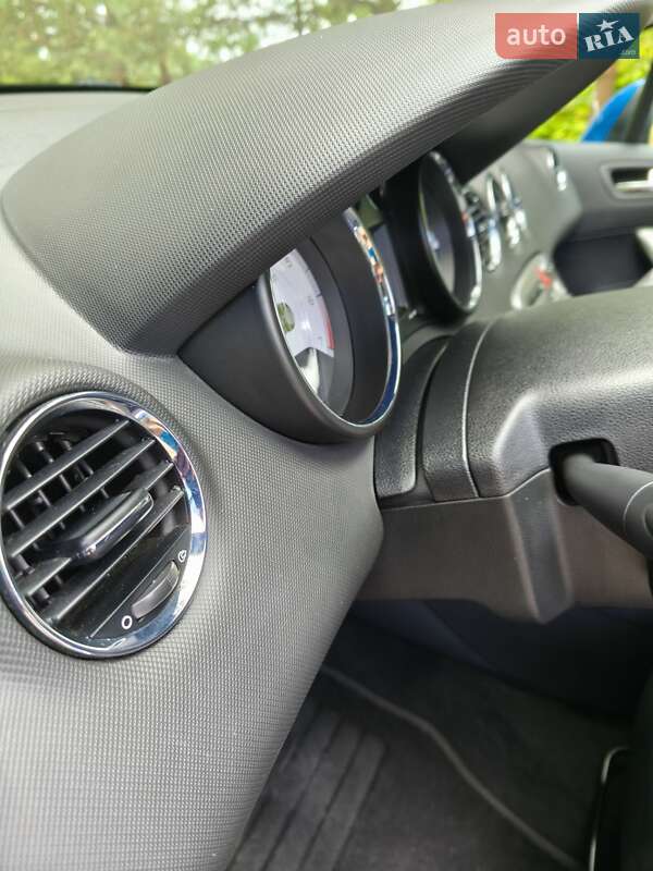 Хетчбек Peugeot 308 2008 в Дрогобичі