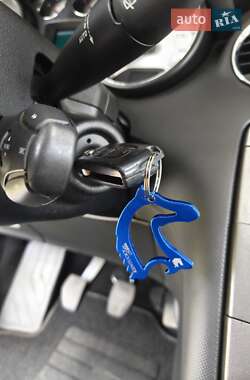 Хэтчбек Peugeot 308 2008 в 
