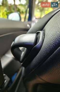 Хэтчбек Peugeot 308 2008 в 