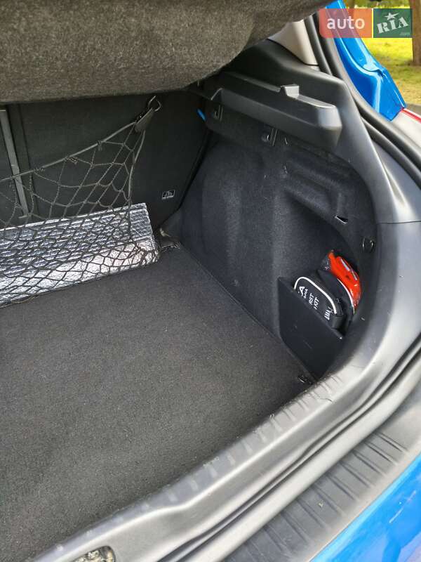 Хетчбек Peugeot 308 2008 в Дрогобичі