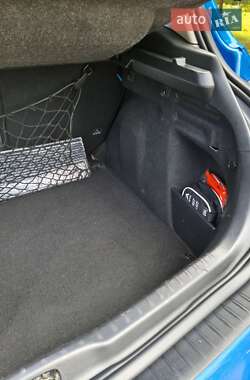 Хэтчбек Peugeot 308 2008 в 
