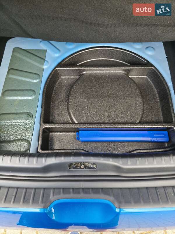 Хетчбек Peugeot 308 2008 в Дрогобичі