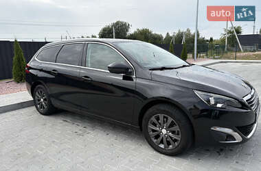 Універсал Peugeot 308 2015 в Львові