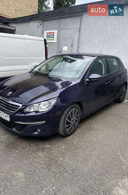 Хэтчбек Peugeot 308 2015 в Киеве