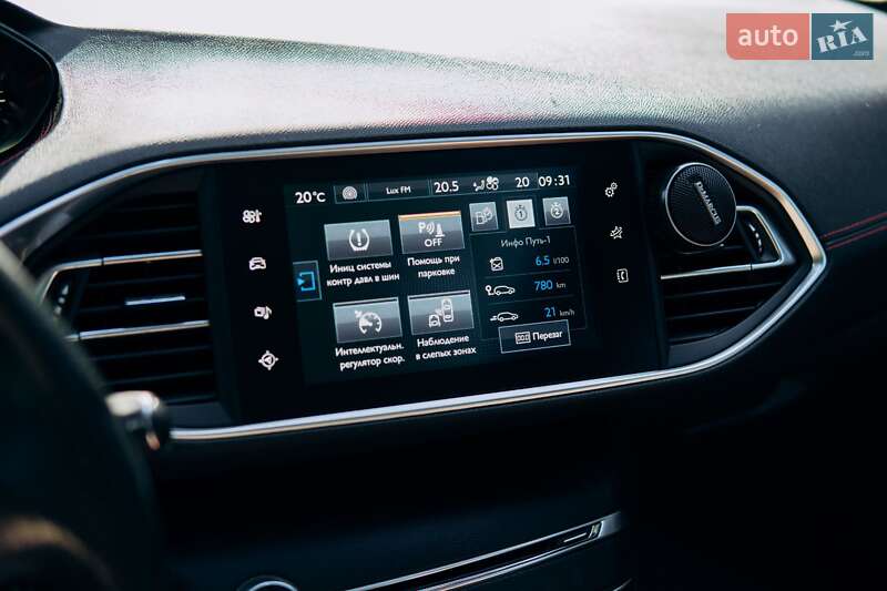 Универсал Peugeot 308 2016 в Чернигове