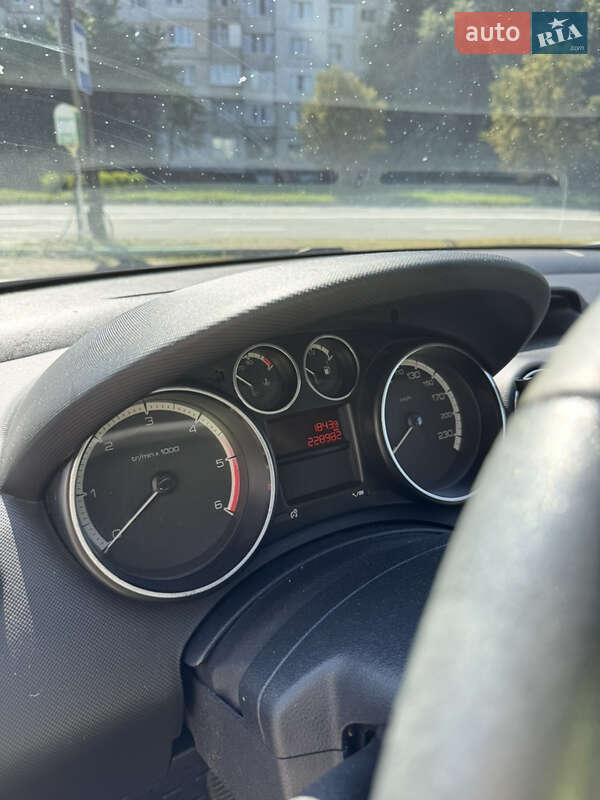 Хэтчбек Peugeot 308 2012 в Бориславе