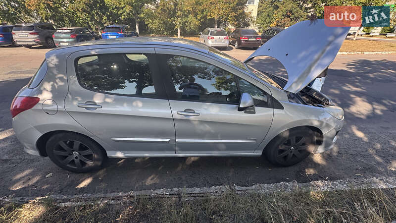 Хетчбек Peugeot 308 2013 в Києві фото 4 Хетчбек Peugeot 308 2013 в Києві