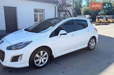 Хетчбек Peugeot 308 2012 в Вінниці