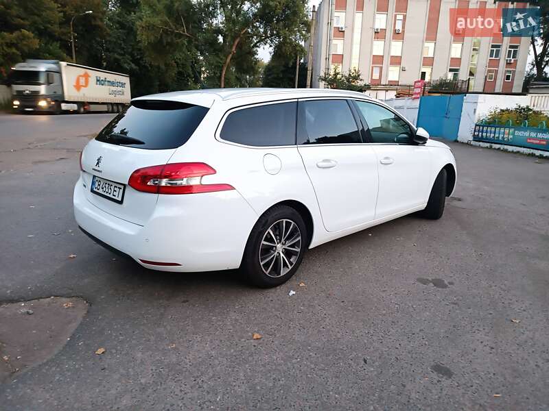 Універсал Peugeot 308 2014 в Чернігові