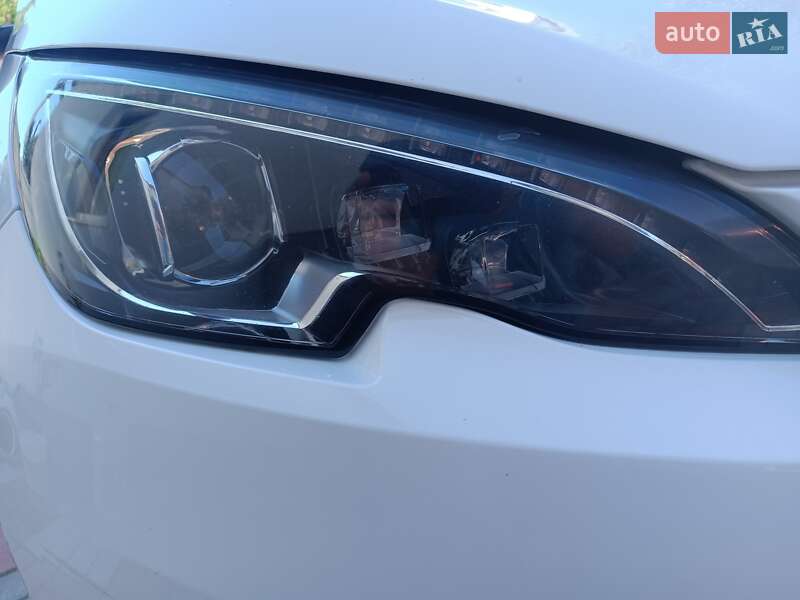 Універсал Peugeot 308 2014 в Чернігові