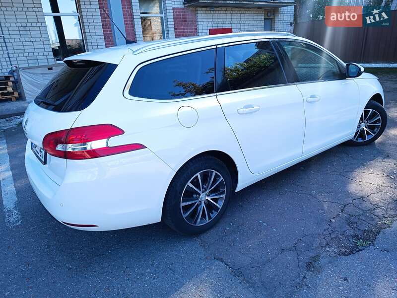 Універсал Peugeot 308 2014 в Чернігові