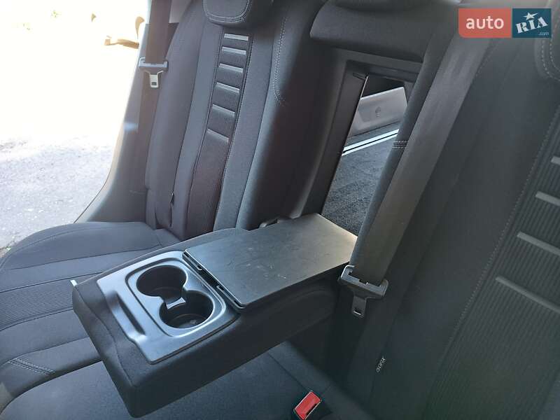 Універсал Peugeot 308 2014 в Чернігові