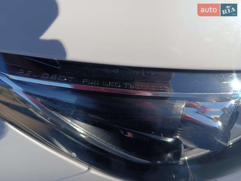 Універсал Peugeot 308 2014 в Чернігові