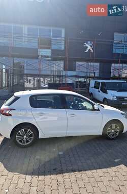 Хэтчбек Peugeot 308 2017 в Киеве