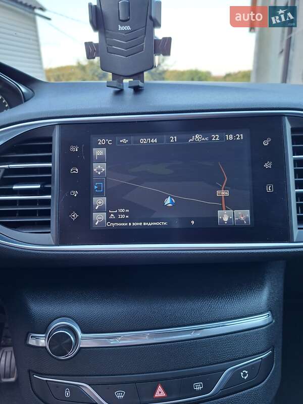 Универсал Peugeot 308 2015 в Дубно