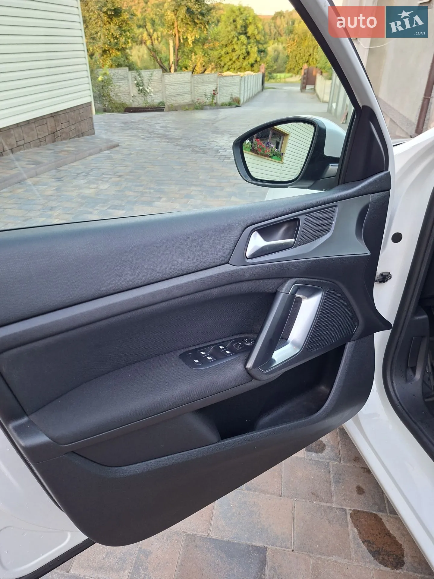 2015 Peugeot 308 - мініатюра 40