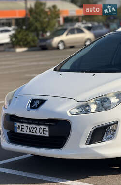 Хэтчбек Peugeot 308 2012 в Кривом Роге
