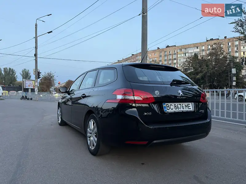 Peugeot 308 2016
