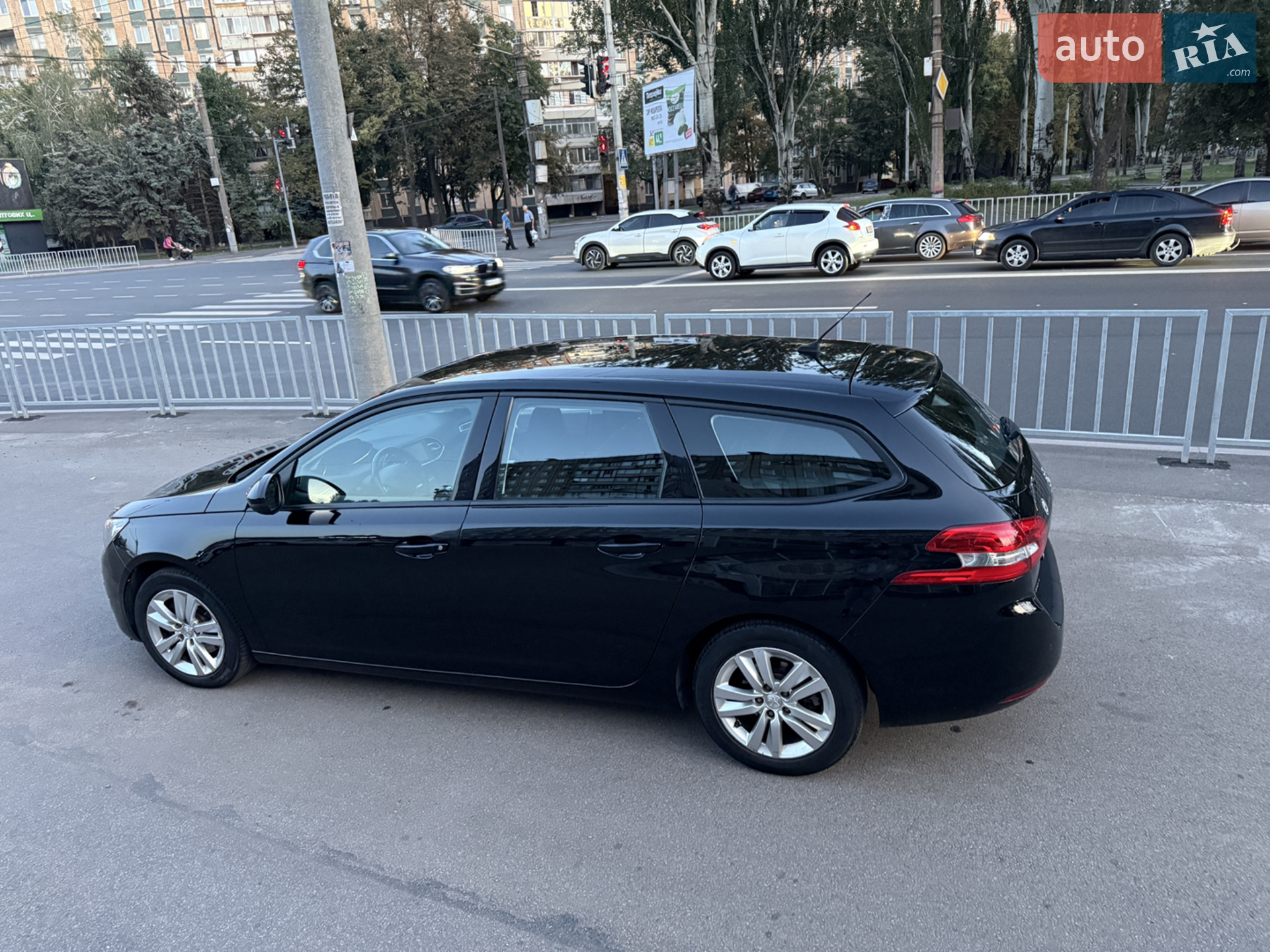 2016 Peugeot 308 - мініатюра 8