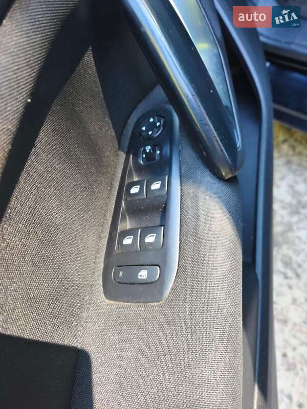 Універсал Peugeot 308 2015 в Миргороді