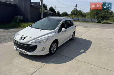 Универсал Peugeot 308 2010 в Ужгороде