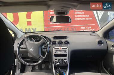 Универсал Peugeot 308 2011 в 